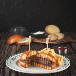 สมิทธ์ เบอเกอร์เนื้อ