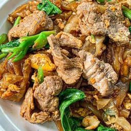 ผัดซีอิ๊วหมู