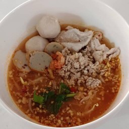ก๋วยเตี๋ยวจ้า