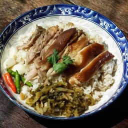 ขาหมูกมล เพชรเกษม