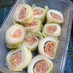 สุกี้โรลหมูทรงเครื่องพิเศษ 10 คำ