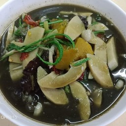 แกงเห็ดรวม