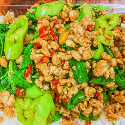 กะเพราหมูสับ (กับข้าว)