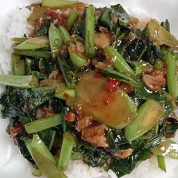 คะน้าปลาเค็ม