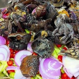 ยำปูเปรี้ยว