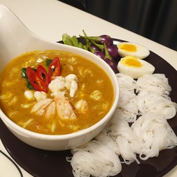 ขนมจีนน้ำยาปู อาหารตามสั่ง แม่สามแสบ