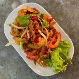 ยำสามกรอบ