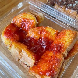 ปังแผ่นแยมสตอเบอร์รี่