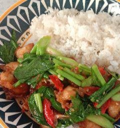 กะเพราหมูสับ+ไข่เจียว