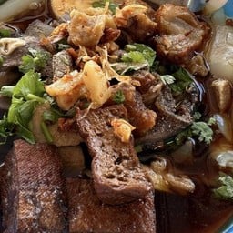 ก๋วยจั๊บน้ำข้นสูตรโบราณ ก๋วยเตี๋ยวไก่ตุ๋น บางศรีเมือง บางศรีเมือง