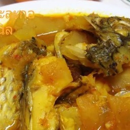 แกงส้มปลานิลมะละกอ