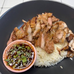 ข้าวหน้าหมูย่าง