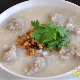 ข้าวต้มหมูสับ