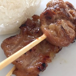 ข้าวเหนียวหมูปิ้ง