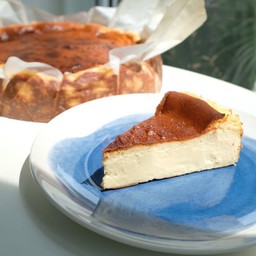 Basque Burnt Cheese Cake
