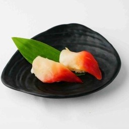 ข้างปั้นหน้าหอยปีกนก2ชิ้น