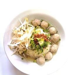 ก๋วยเตี๋ยวลูกชิ้นล้วน-พิเศษ