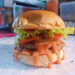 Germa 01 (เบอร์เกอร์ เนื้อรอมลี 50 กรัม 2 ชิ้น)