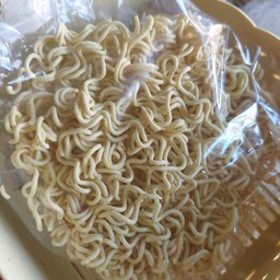 บะหมี่ไข่อบแห้ง