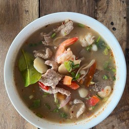 ต้มเเซ่บรวมมิตร