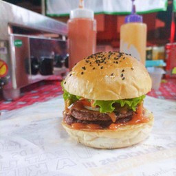 Germa 06 (เบอร์เกอร์ เนื้อรอมลี 50 กรัม)