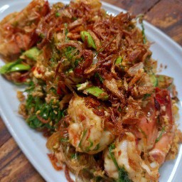 ผัดสามกลิ่น(ผัดสามเหม็น)