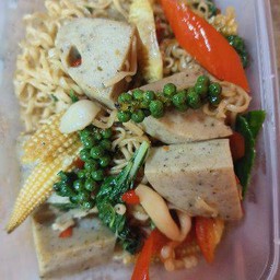 มาม่าผัดขี้เมา