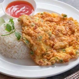 ข้าวไข่เจียวทรงเครื่อง