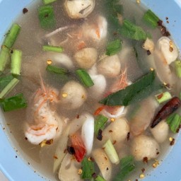 ต้มยำทะเลน้ำใส