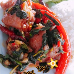 ข้าวกะเพราแหนม