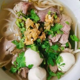 ก๋วยเตี๋ยวหมู