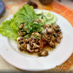 กุ้งหมึกกระเทียม กับข้าว