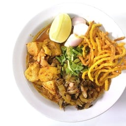 ข้าวซอยไก่ -พิเศษ