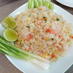 ข้าวผัดกุ้ง จานกลาง