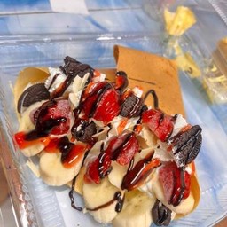 เครปวิปครีม กล้วย สตอเบอร์รี่  โอริโอ้