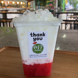 สตรอว์เบอร์รี่นมสด