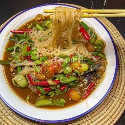 ตำเส้นเล็กก้านจอง