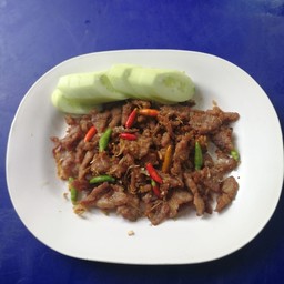 ทอดกระเทียมพริกสด