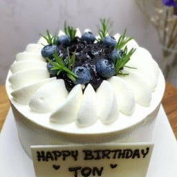 B-Blueberry Fresh Cream Cake 1 Pound (Rew)