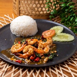 ข้าวกะเพรากุ้ง