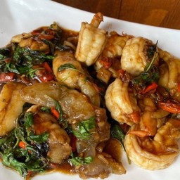 (กับข้าว)ผัดกะเพรา