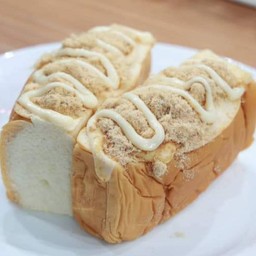 ปังไส้ทะลัก หมูหยองมายองเนส (ราคาพิเศษ!!!!  ชุด 2 ชิ้น)