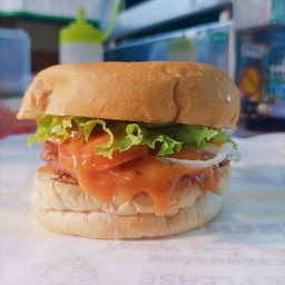 Germa 02 (เบอร์เกอร์ เนื้อรอมลี 70 กรัม)