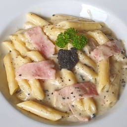 Penne Truffle Double Cheese เพนเน่ทรัฟเฟิลดับเบิ้ลชีส