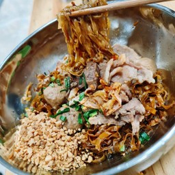 บะหมี่แห้งเส้นแบน+น้ำซุป