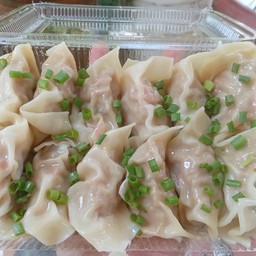 เกี๊ยวหมูทรงเครื่อง (12ชิ้น)