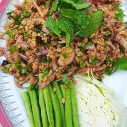 ลาบหมู (กับข้าว)