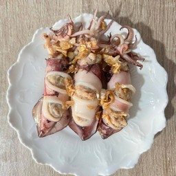 น้องหมึกยัดไส้&อาหารตามสั่ง