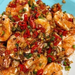 กุ้งคั่วพริกเกลือ