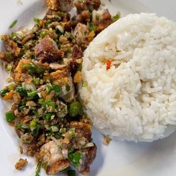 คั่วพริกเกลือ หมูกรอบ